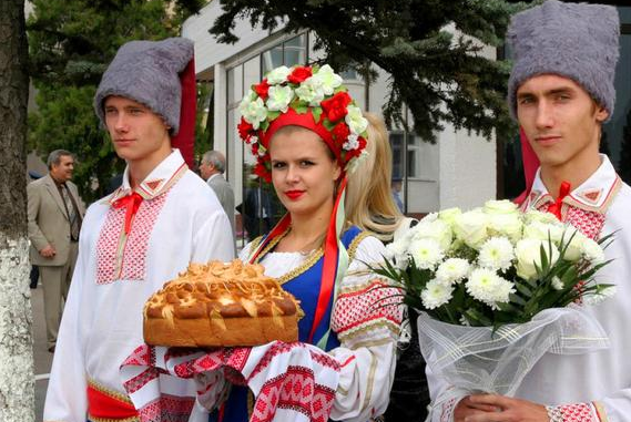 俄罗斯被称为战斗民族，中国人为何会被称作契