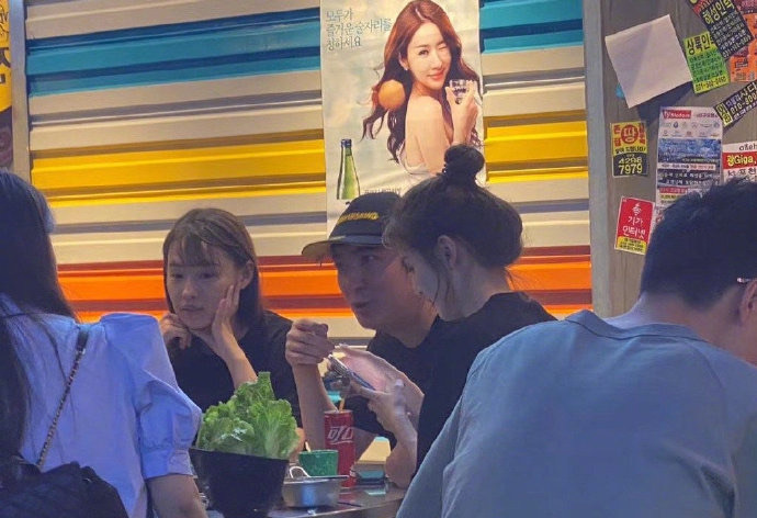 王思聪被网红宣布分手，从雪梨到张予曦，他的前女友个个活出精彩