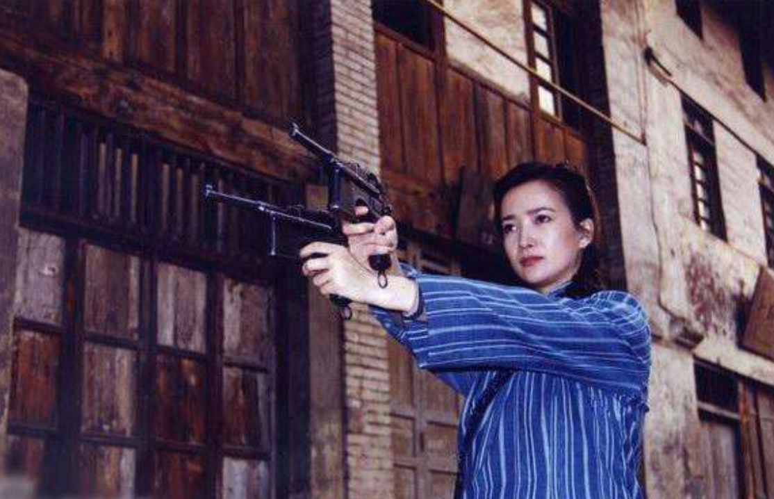 双枪老太婆赵洪文国，抗战时期闻名海内外，建国后为何会被枪决？