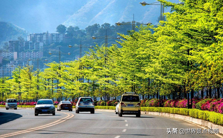四川“最孤独”的地级市，人口刚过百万，终于要迎来两条高铁
