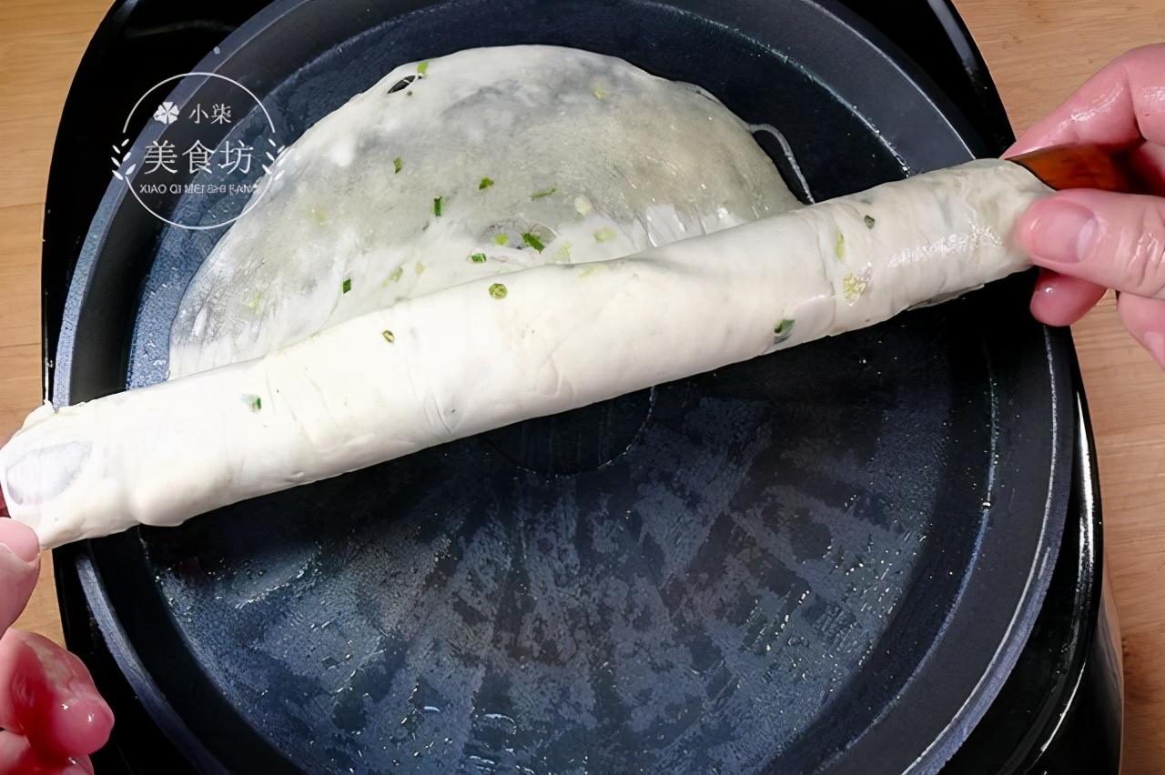 10分鐘就能出鍋的千層餅，不用燙麵，照著做保證不干不硬