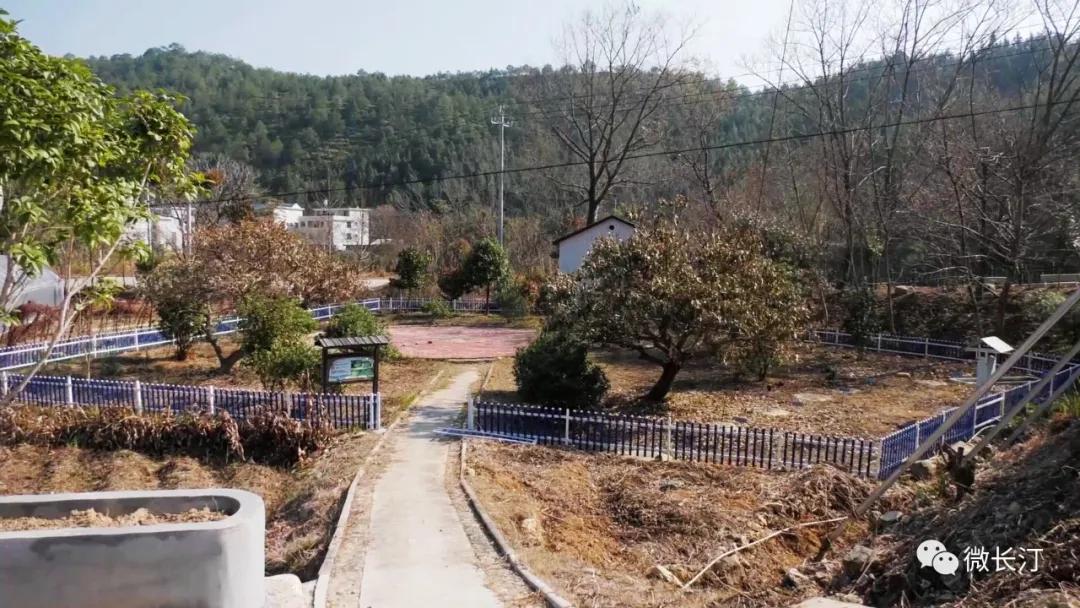 é¿æ±å¿æ°æ¡¥éä½éæï¼ç¨å¥½ä¼å¿èµ°åæ¯å´