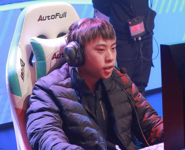 LPL now head hair: Sapphire blue reserve, FPX greets vengeance battle, be opposite again definitely LNG