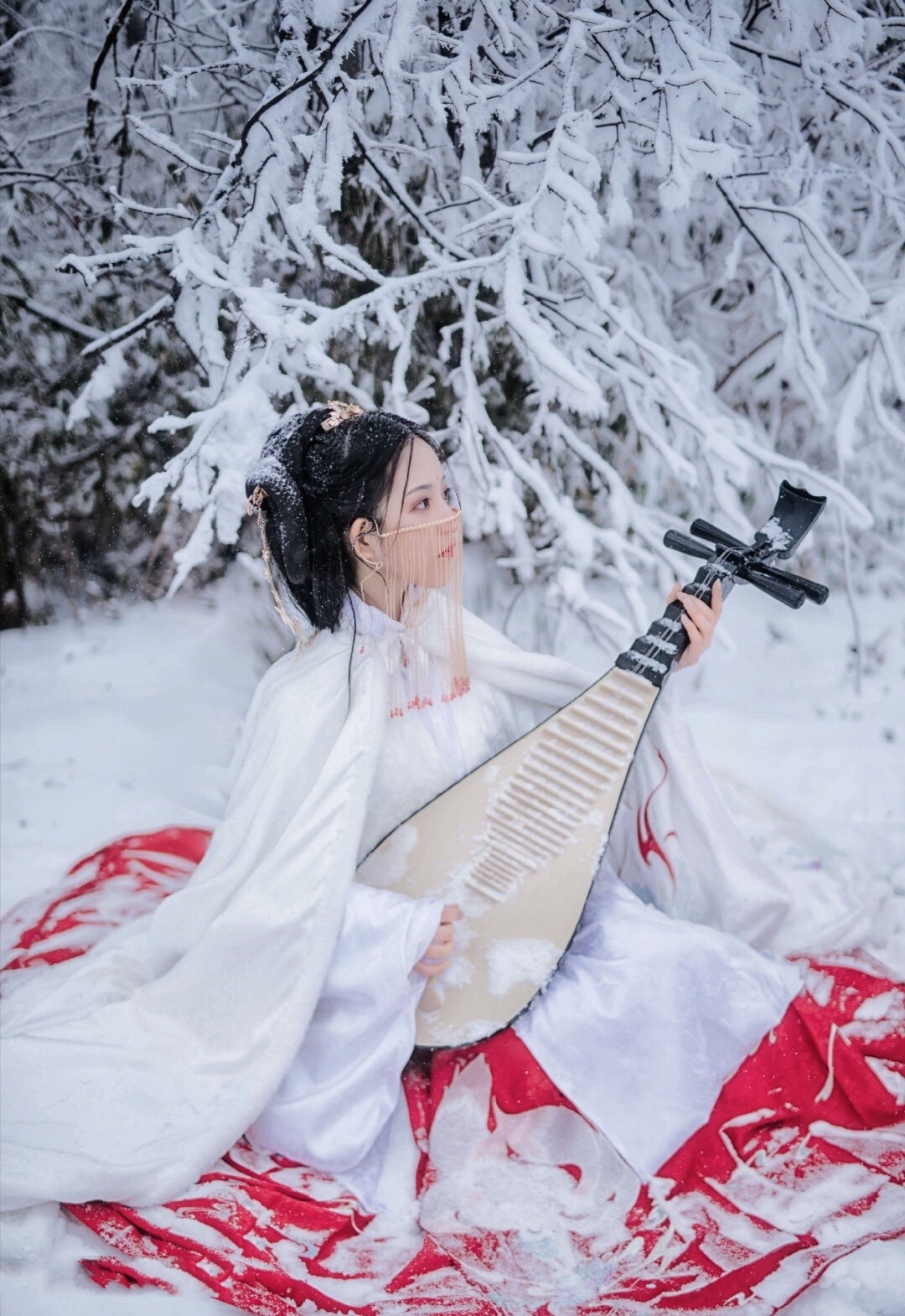 赞美雪的句子大全 朋友圈晒雪景唯美简短句子图片