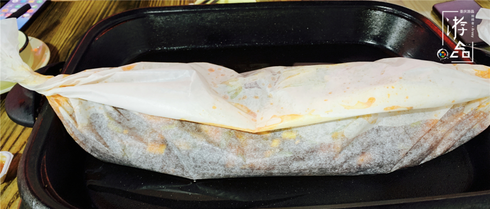 重庆美食花样多，纸包鱼和烤鱼的PK，谁最合你口味？
