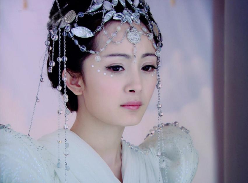 Mrs. Hu Zhu: Yang Mi is very suitable for ancient costumes. As soon as ...