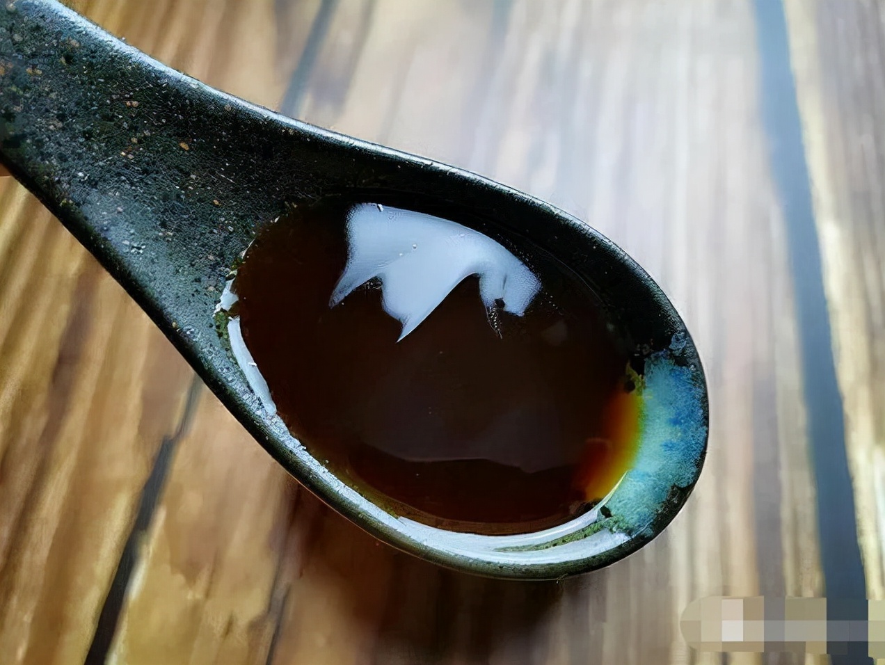 Why do many people don't eat oyster sauce? Does oyster sauce really