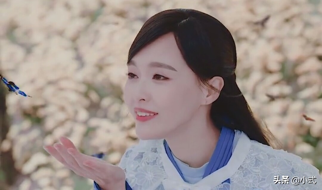 听说蝴蝶与古装美人更配哦，快来让我们看看都