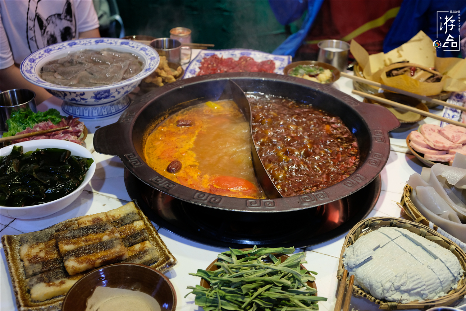 重庆崽儿张晋携蔡少芬回到家乡，一支短片，将山城的美一网打尽