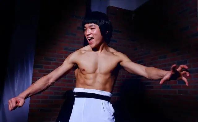 现代李小龙喊话范冰冰：李晨就是个窝囊废，他