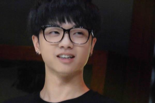 华晨宇：只要歌唱，世界就有了你的声音