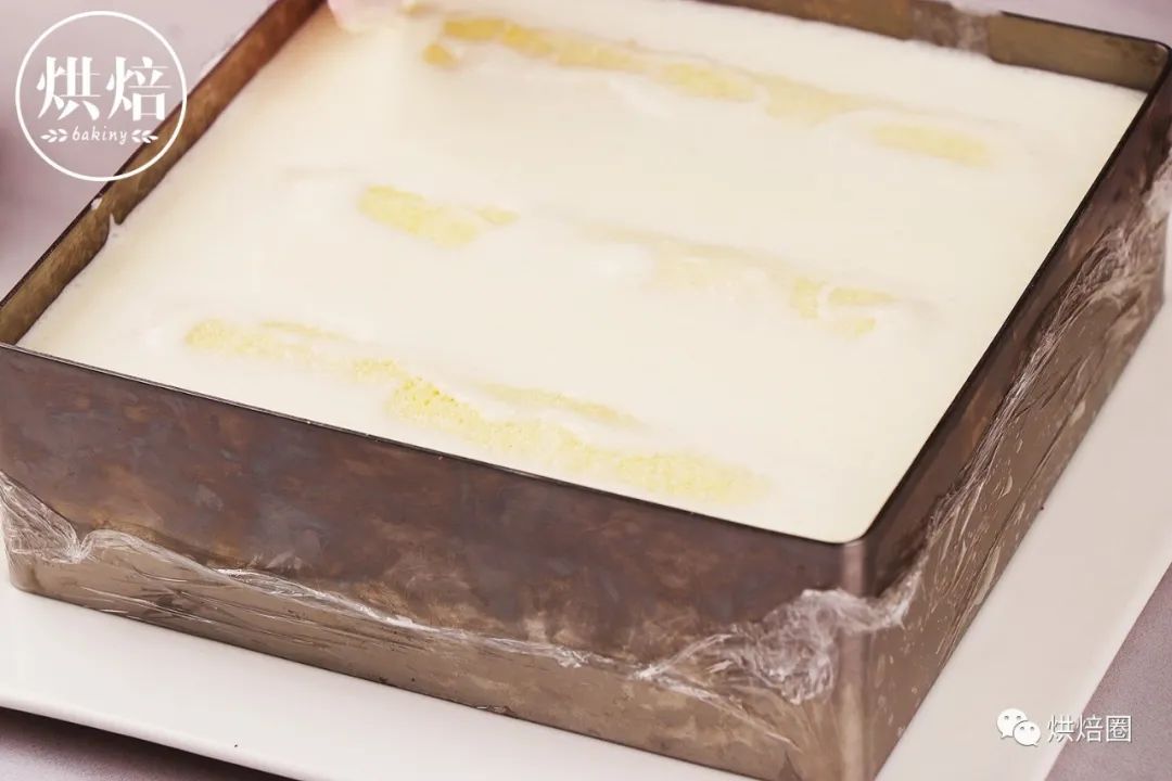 埋进椰香奶油慕斯里的芋泥卷 光看介绍就知道就多好吃了