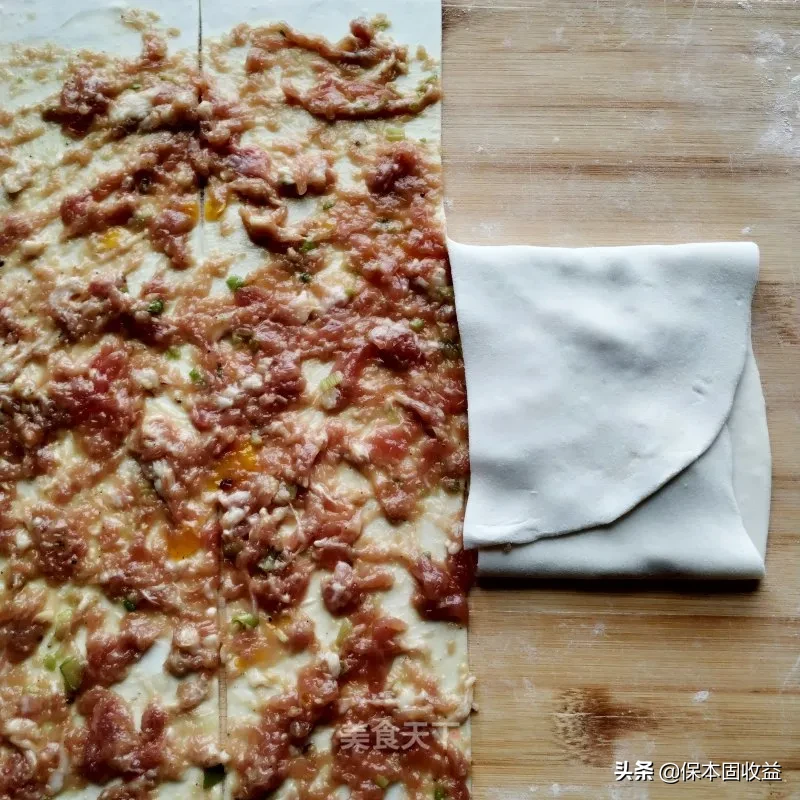 千层肉饼：皮薄层多外酥里嫩，吃一次就忘不了