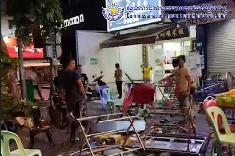 柬埔寨金边中餐厅打砸案：五人被捕，一人潜逃