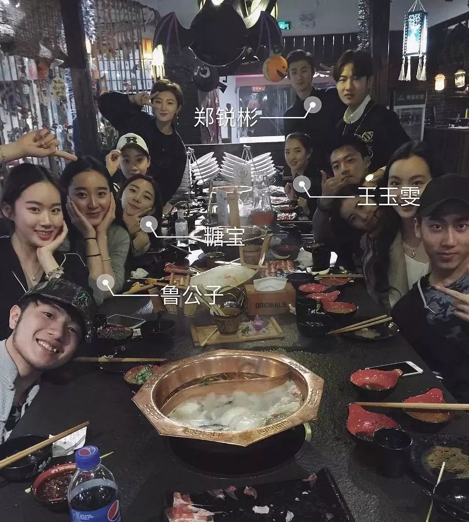 娱乐圈惊现女版罗志祥，23岁四段恋情，还有导演男友为其自杀？