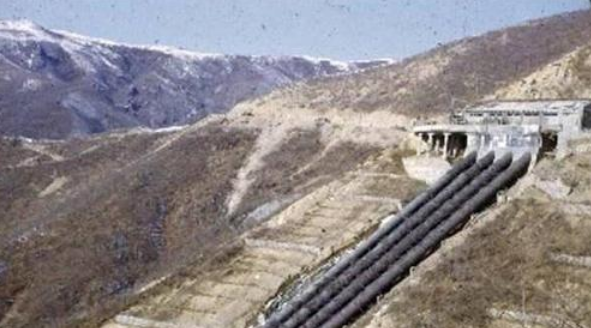 毛主席万里调兵围歼美军王牌，志愿军卧雪死战长津湖，结果如何？