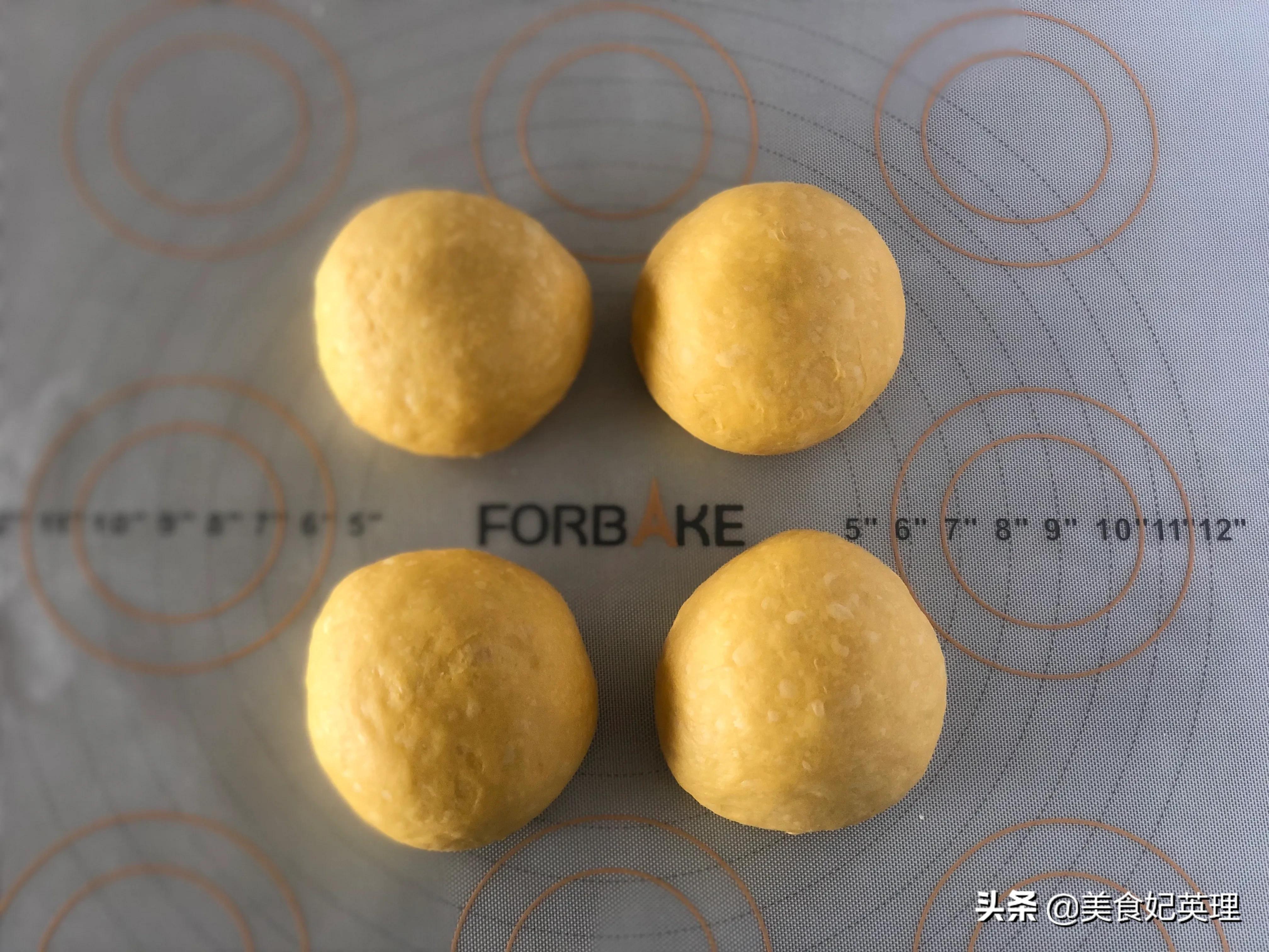 这面包不放色素却能金灿灿，香软异常特好吃，没想到竟是用它做的