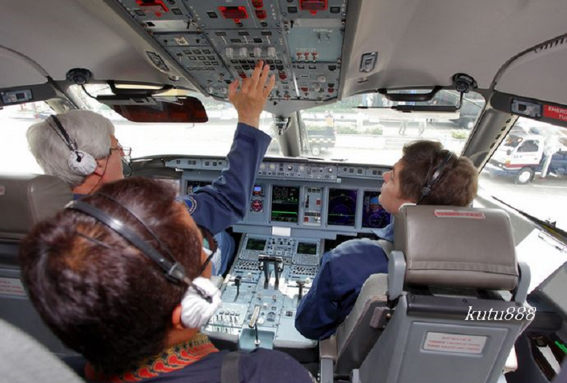 功勋飞试飞员的致命错误：造成45人遇难的荒唐空难