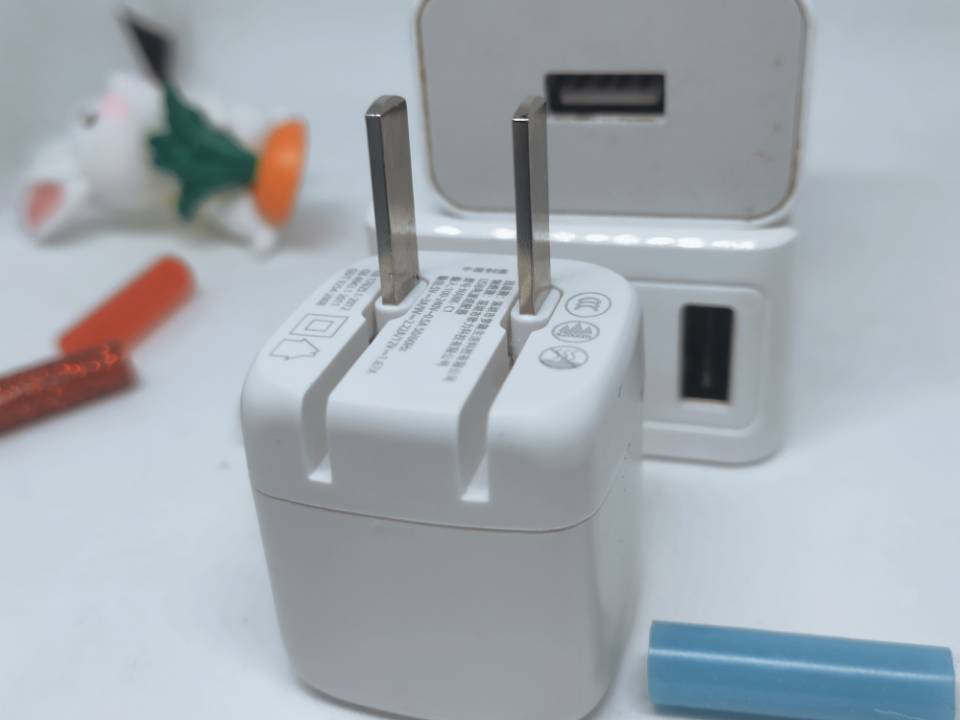 小而强，南卡C1充电头：iPhone12的好搭档