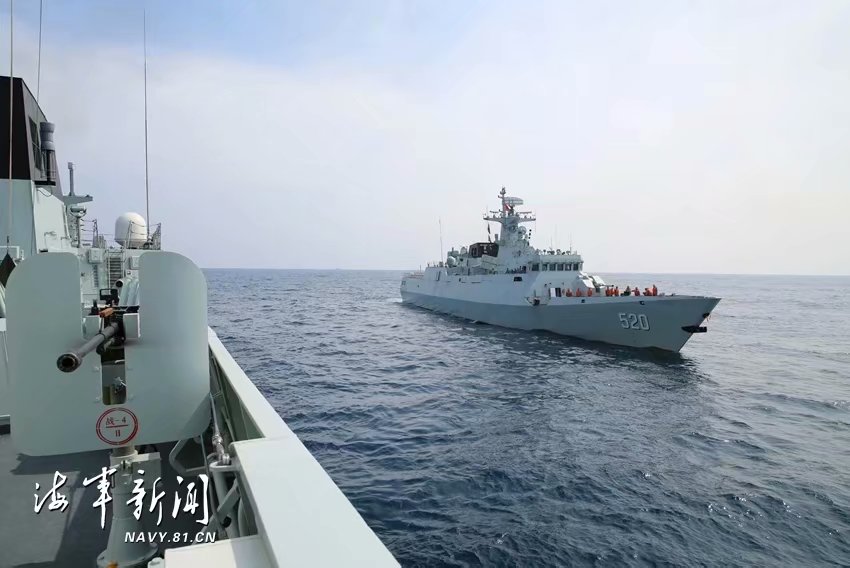 缩水了？056护卫舰上舰炮被换成机枪，其实机枪