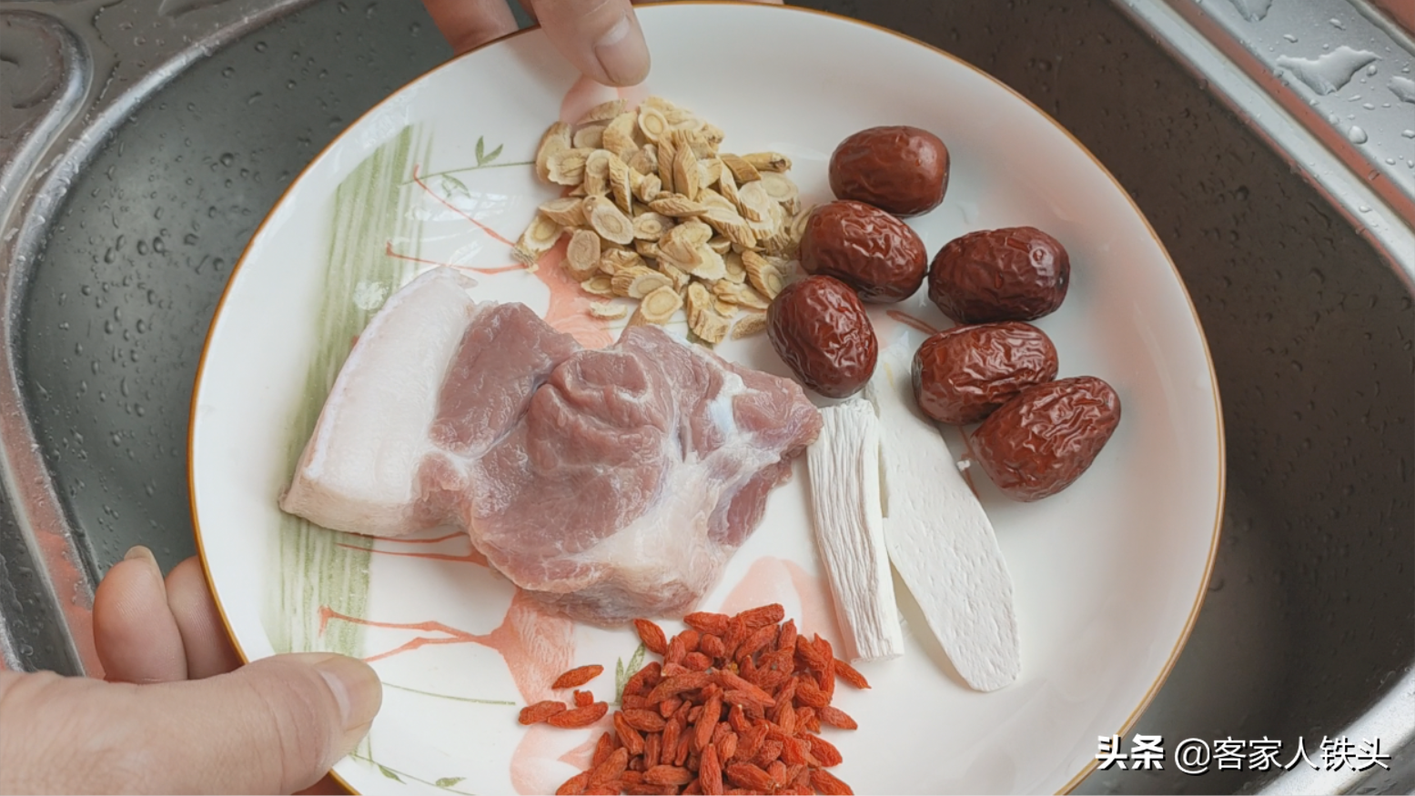 鱼腩营养新吃法，做法简单好吃过瘾，30块做一菜一汤，便宜美味