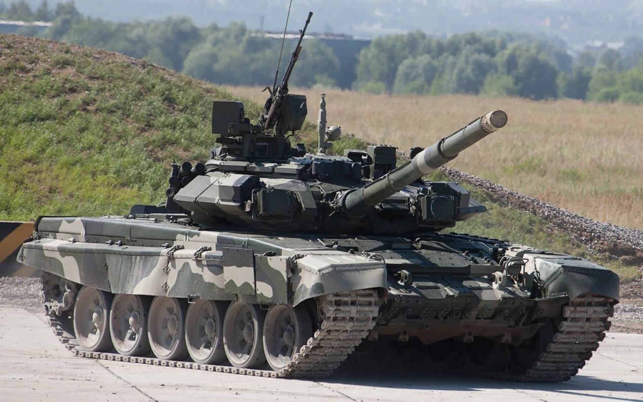 从T72升级而来，继续充当低配角色，却不想从配