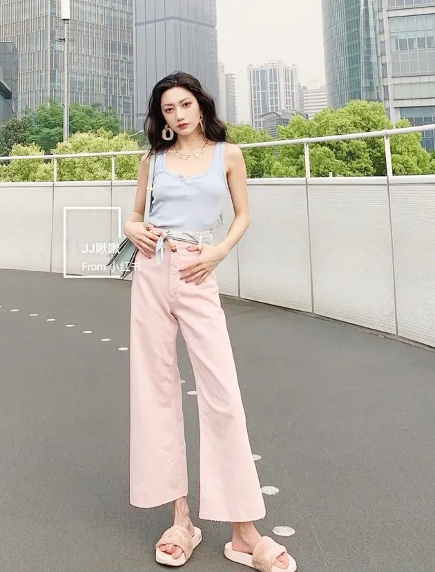 你穿短上衣+高腰裤的模样,美到犯规