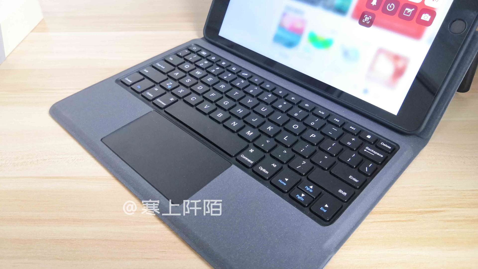 生产力“爆棚”：SMORSS无线蓝牙iPad键盘保护套