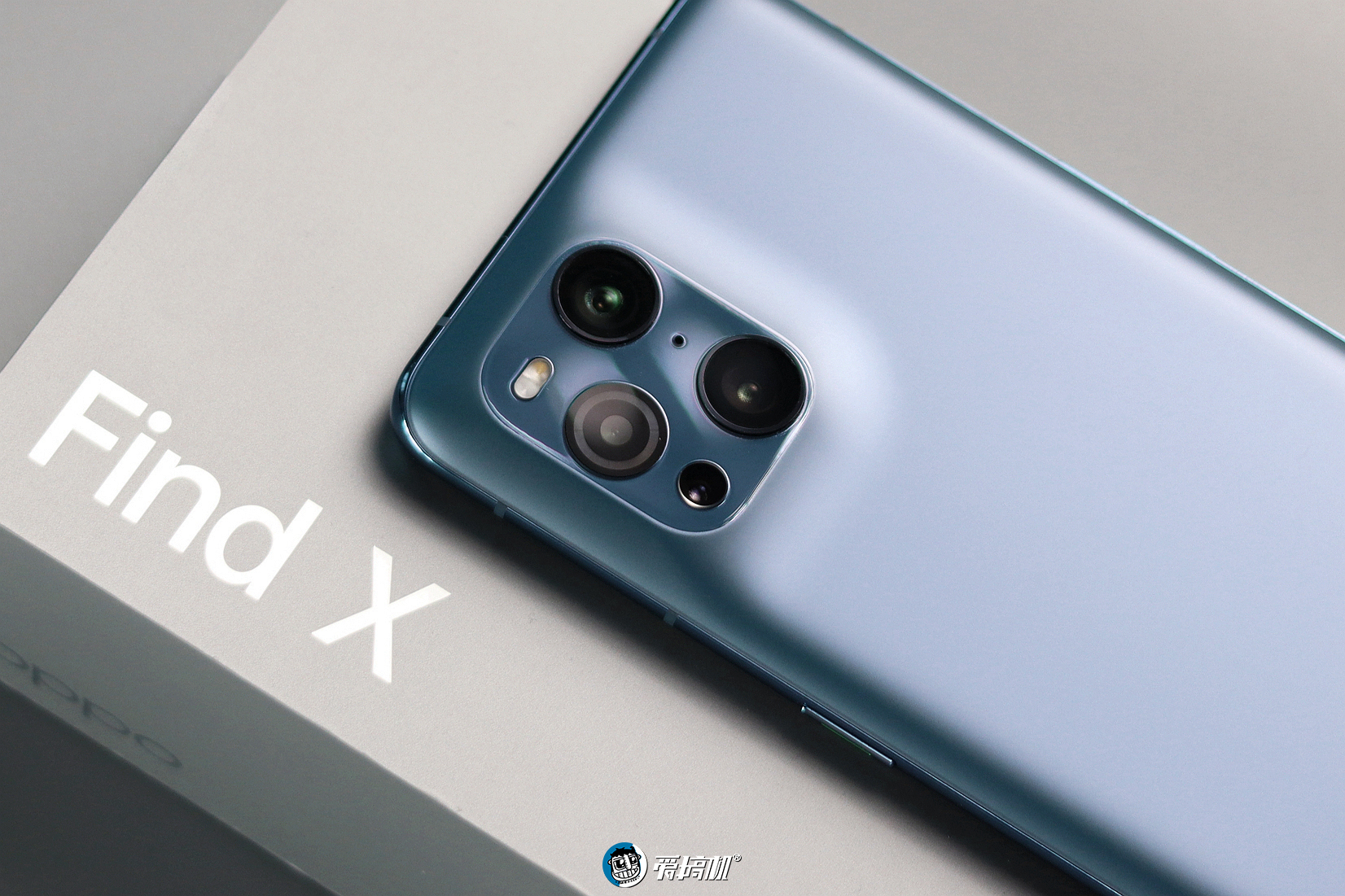 OPPO Find X3 Pro评测：最强的屏幕和超广角