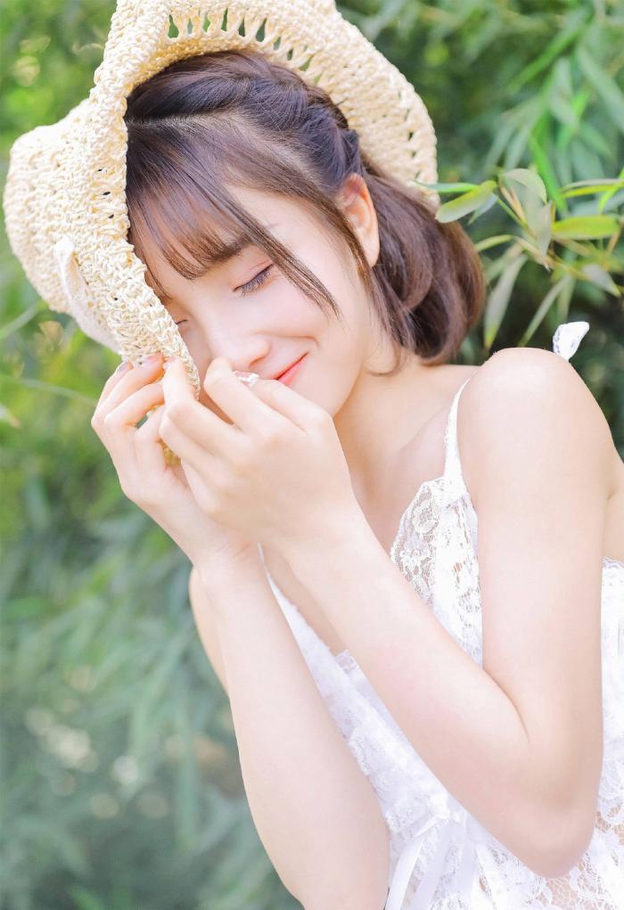 清纯美少女写真集，粉嫩甜美少女清纯写真