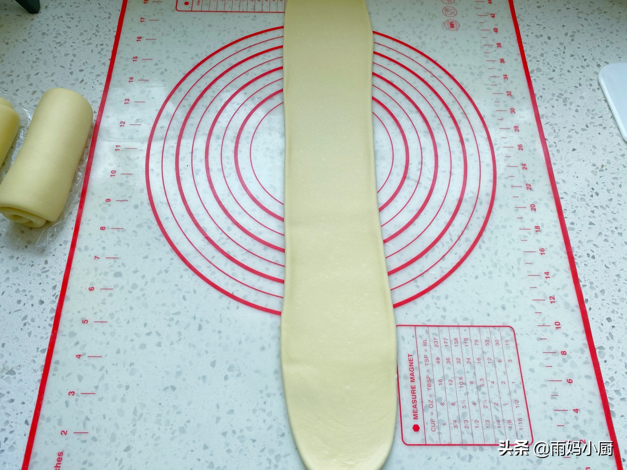 手残党也可以1次成功的手撕吐司，奶香浓郁又拉丝，手撕吃真香