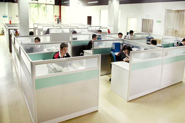 如果手上有30万，是投资买房，还是创业当老板？