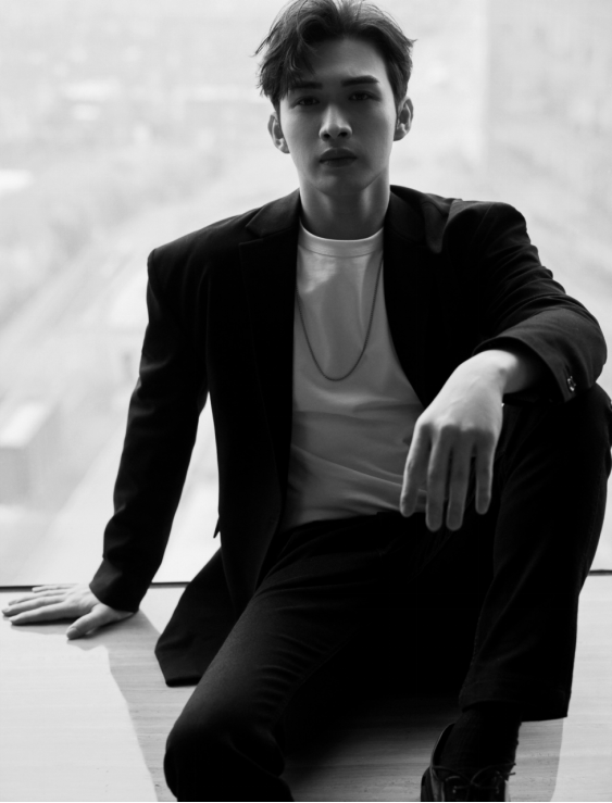 The Qin Dynasty of Zhang Binbin Piao puts the special report " contrast " let an audience see me different