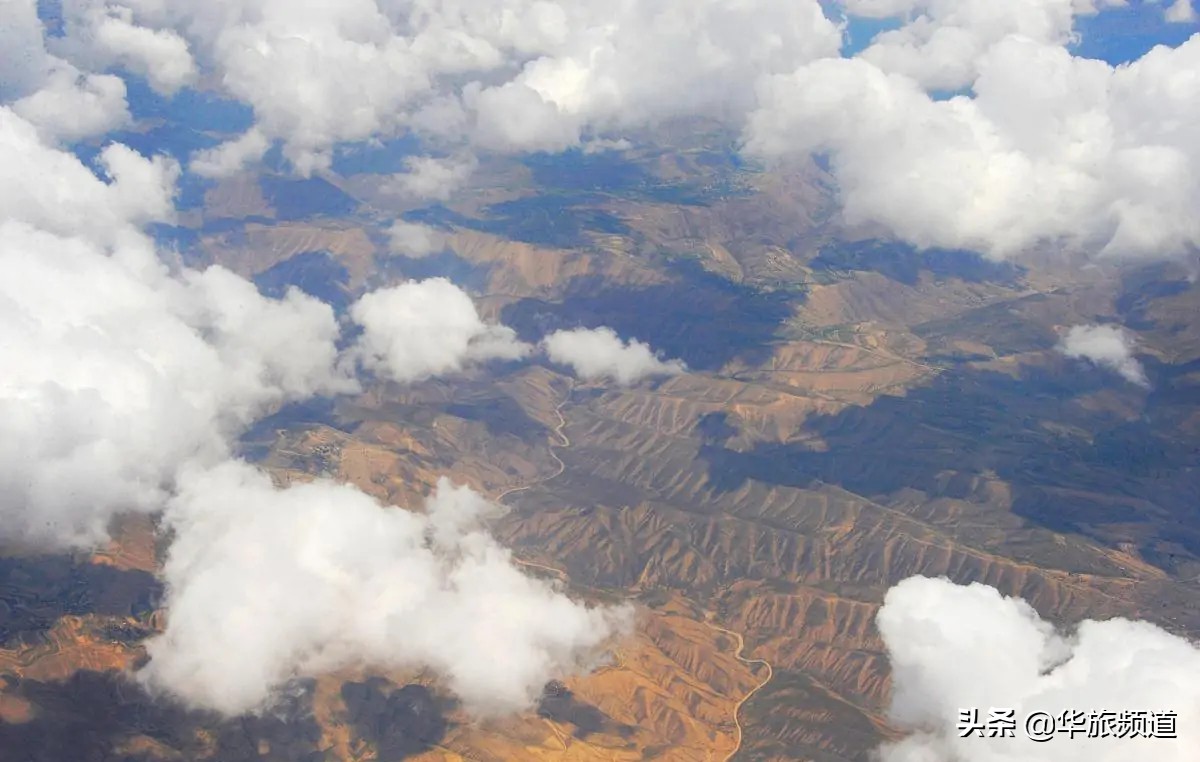 For the first time by air, there is bit of insecurity when taking off, empty elder sister people very tender? 