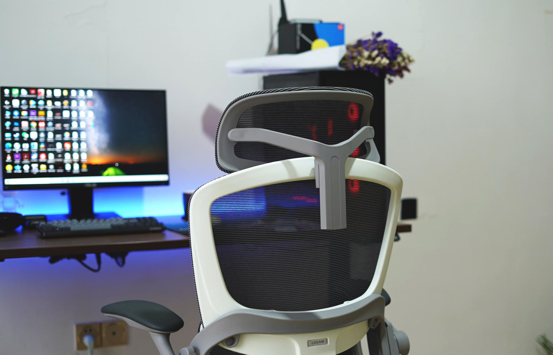工学椅发展多年 爆款网易严选3D悬挂工学椅带来全局自适应调节