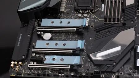 微星MEG Z490 GODLIKE主板评测：旗舰就该这样子