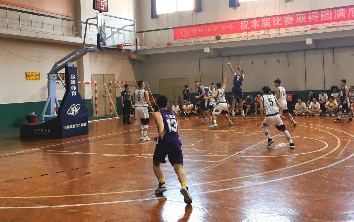 炎炎“胜”夏 不可阻“篮”