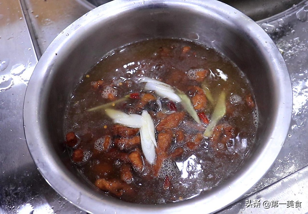 图片[10]-河南厨师长教你做地道酸汤小酥肉 软嫩不柴有窍门 酸爽可口-起舞食谱网