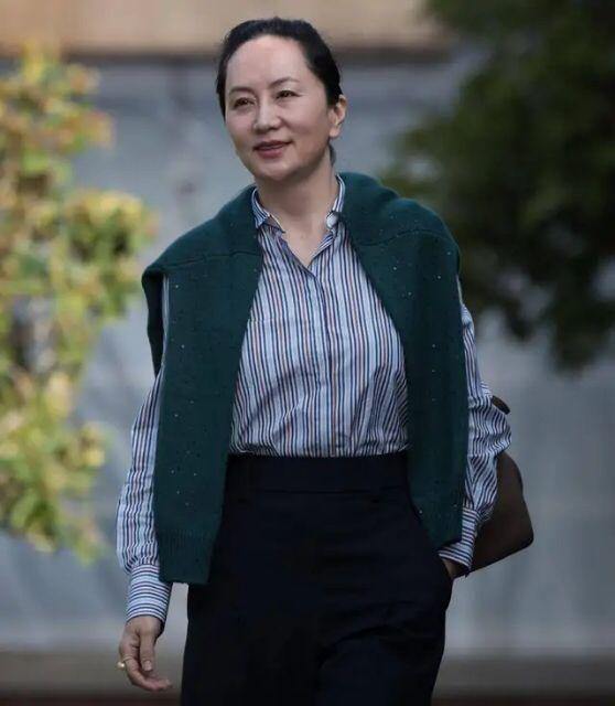 孟晚舟于25日晚抵达深圳！1028个煎熬日夜，终回祖国怀抱