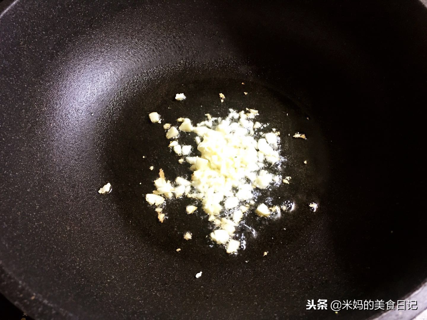 图片[8]-西蓝花炒双菇做法步骤图 低脂又养颜女人多吃不长肉对身体好-起舞食谱网