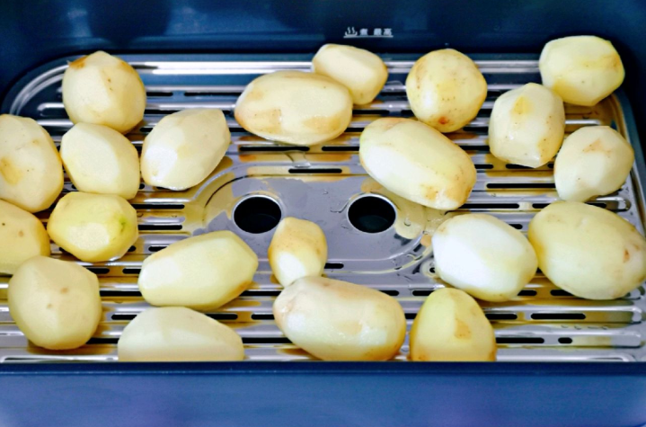 土豆最上癮的吃法，簡單易學，比肉還要香，上桌遭瘋搶