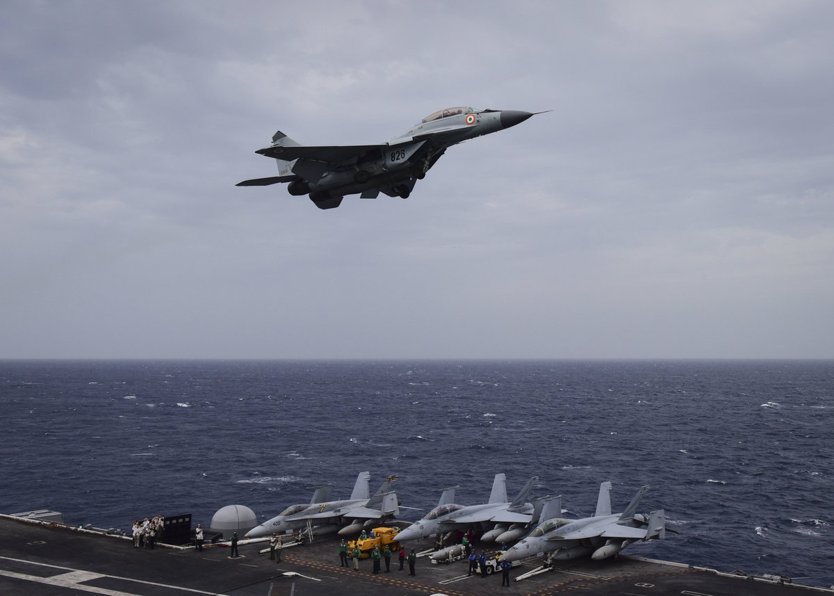 ӡ�ȹ�����ĸ�������ԣ���ý����Ϊ������ǿ��ĸ��������ѹ�й���