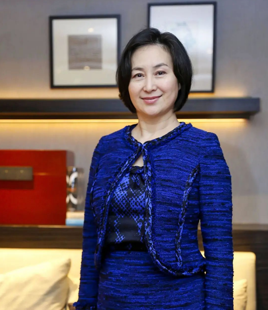 女人如果還沒到60歲，這3款“大媽髮型”盡量別留，會顯老很多
