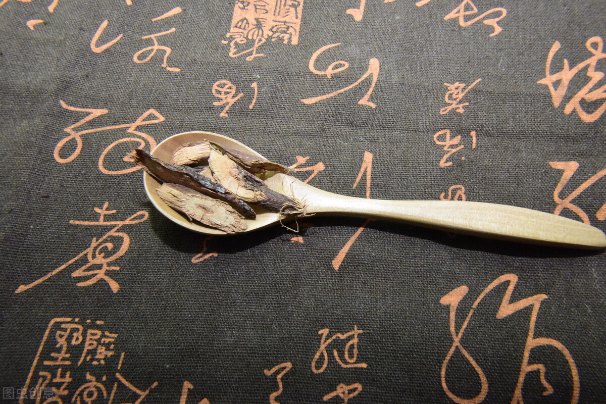 河南男人开中医保健馆，用别人的生意来引流，年赚200万，真厉害