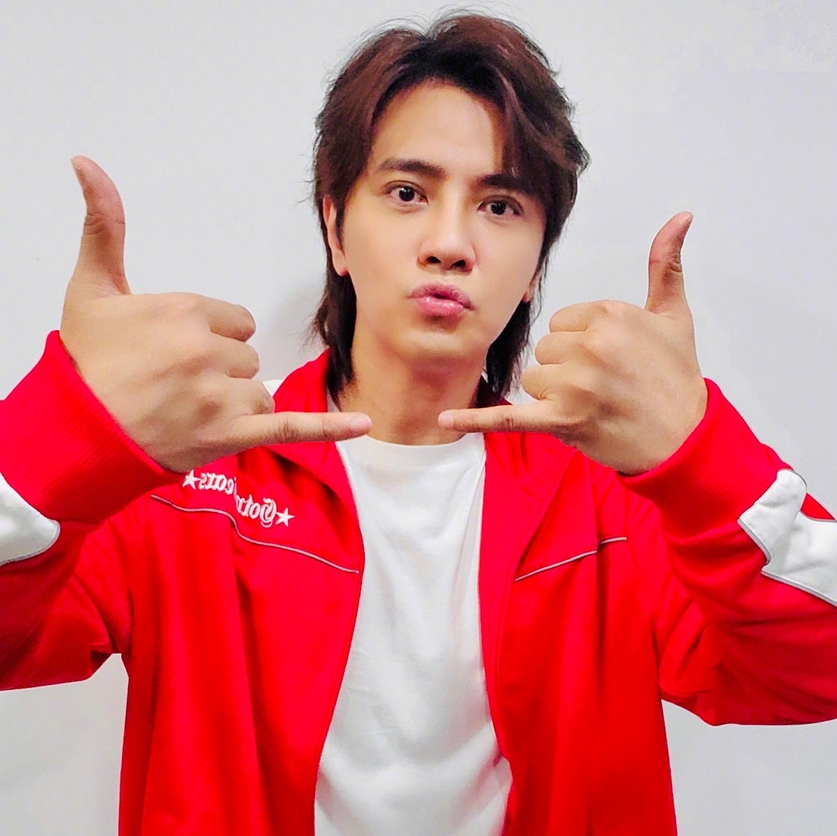 罗志祥复出，凯乐被爆去年已订婚，周扬青却与她直播卖货？