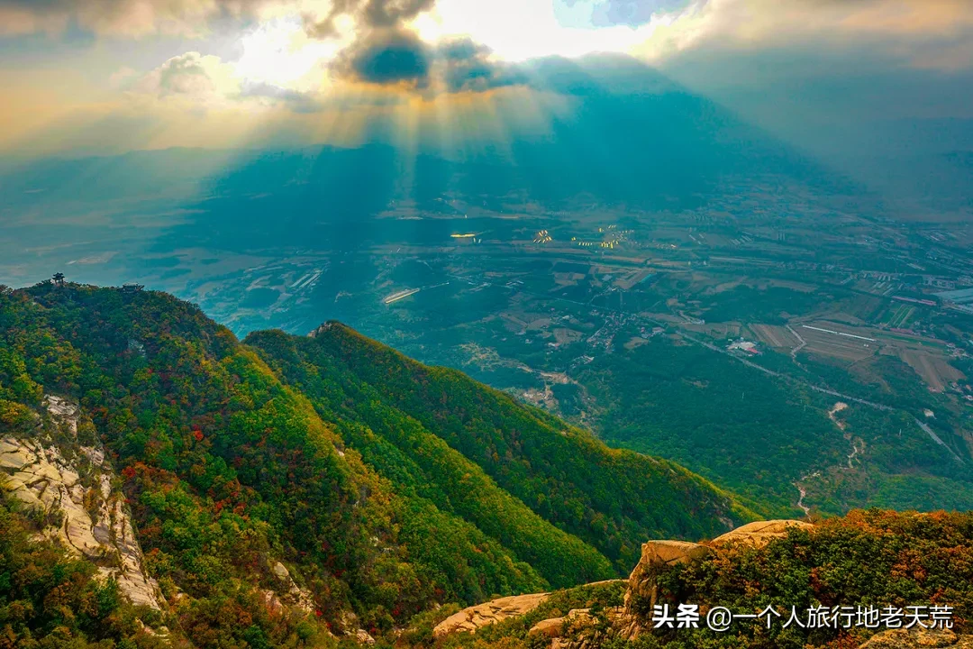 中国最大最美的边境城市，10月将迎来颜值巅峰