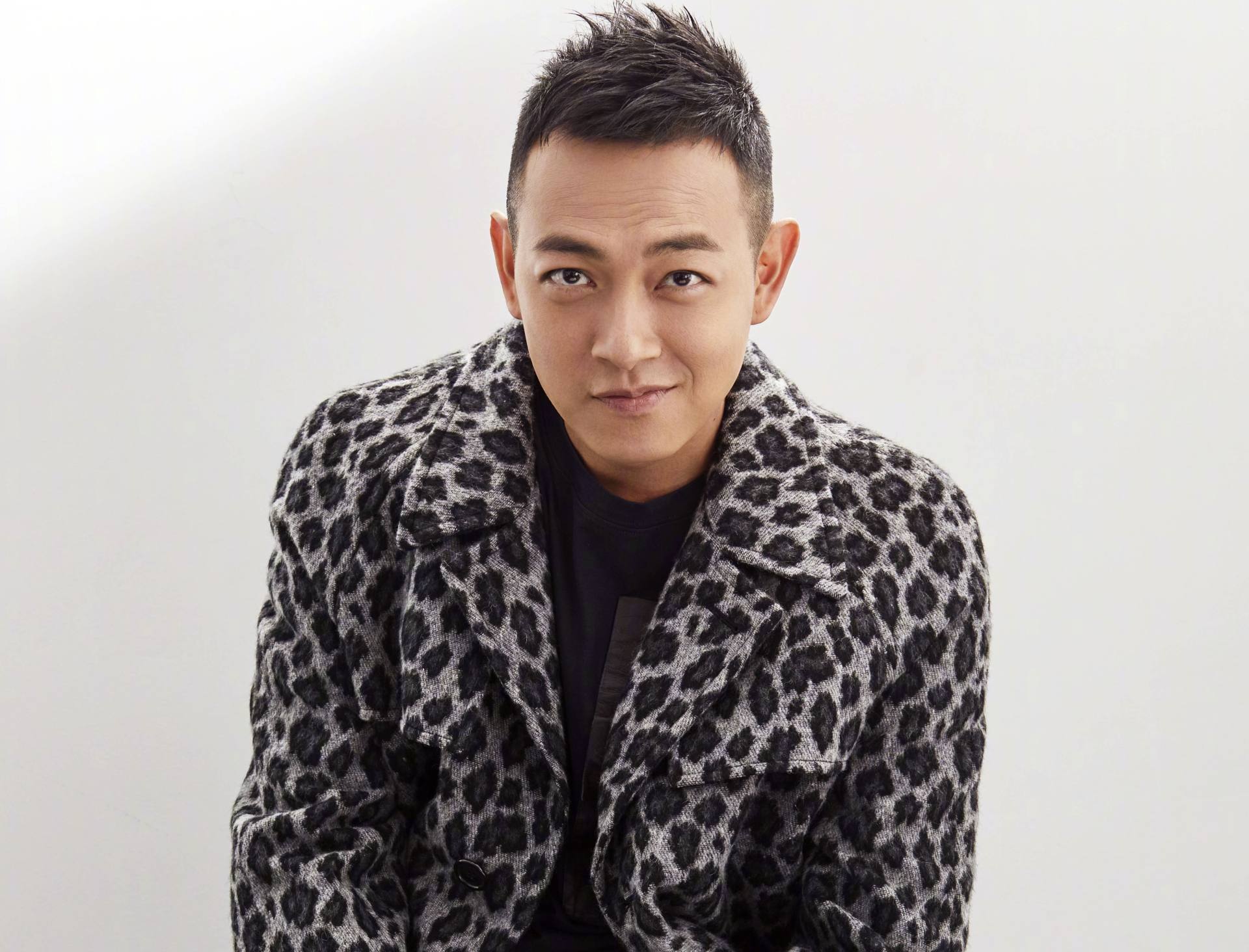 Congratulations!TVB actor Liang Jinghui went north to become a movie ...