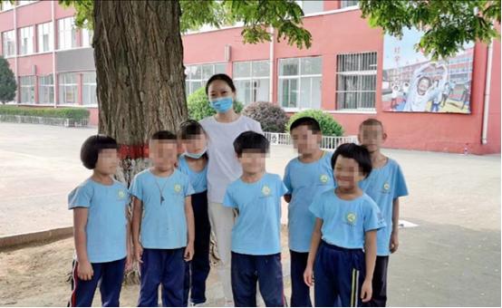 95后女孩孟洁冰 公益路上传递温暖