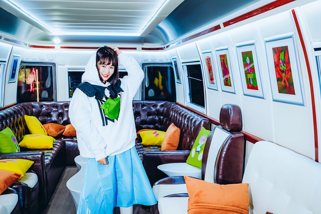 青岛西海岸城市生活节|青岛西海岸城市生活节首秀“中国综艺嘉年华闪光派对”重磅开园