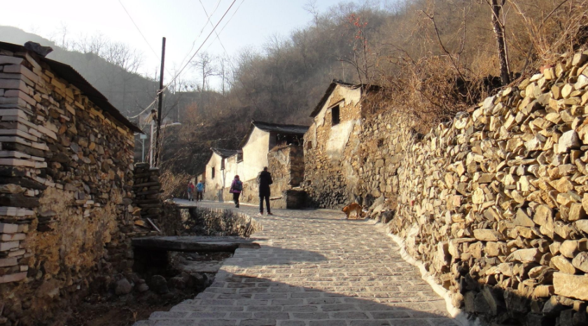 大水峪村曾成为寡妇村，村里男子被日军全部带走，生还仅21人